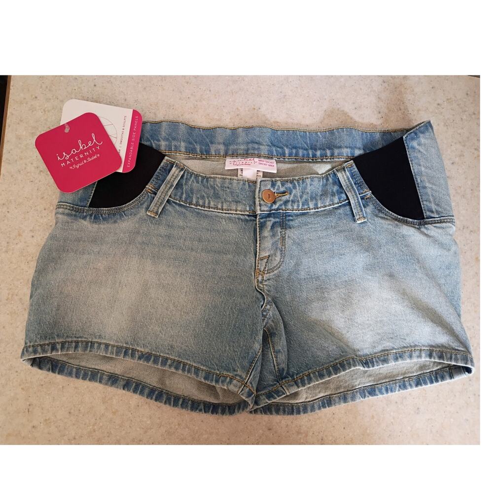 NWT Ingrid & Isabel Maternity Denim Short Size 2 Side Panel 4" Inseam Light Wash
